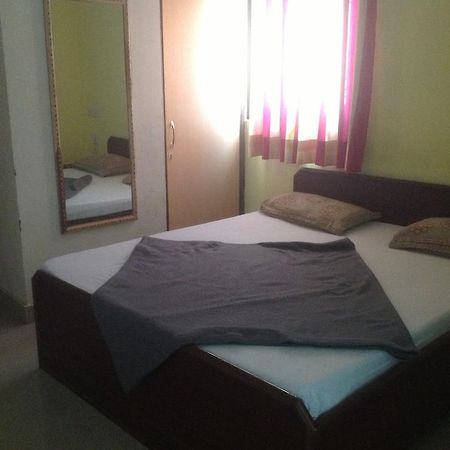 Hotel Kamal Kunj Jaipur Buitenkant foto