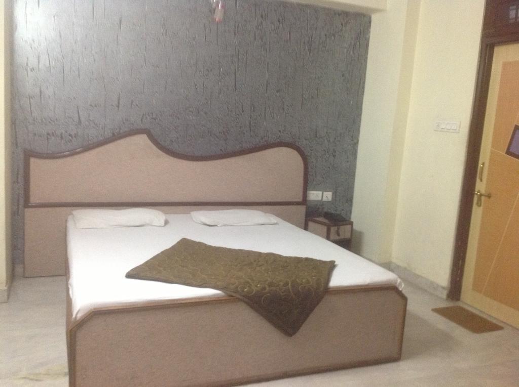 Hotel Kamal Kunj Jaipur Buitenkant foto