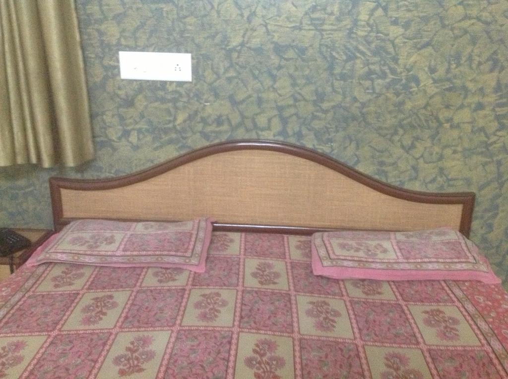 Hotel Kamal Kunj Jaipur Buitenkant foto