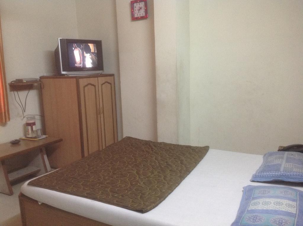 Hotel Kamal Kunj Jaipur Buitenkant foto